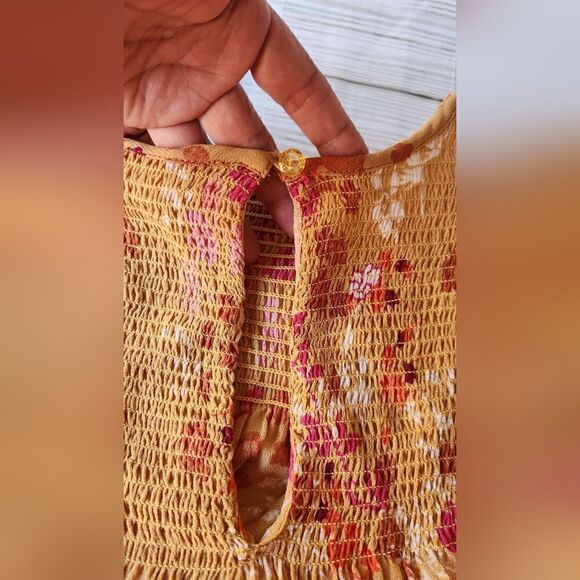 By Timo Smocked Long Sleeve Tunic Top Size Small - Picture 2 of 12